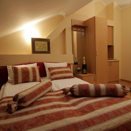 Villa Forever Beograd Ngoại thất bức ảnh